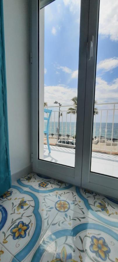 B & Beach 아그로폴리 외부 사진