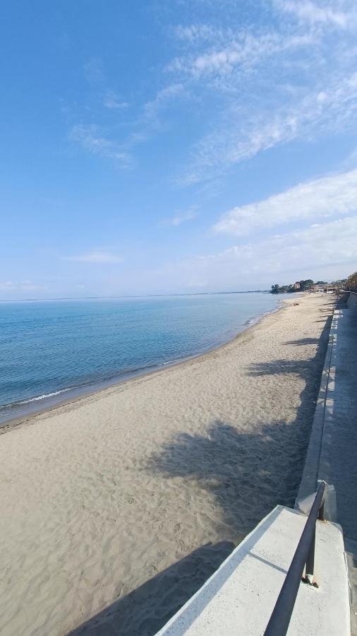 B & Beach 아그로폴리 외부 사진